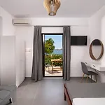 Griavas Studios & Apartments
