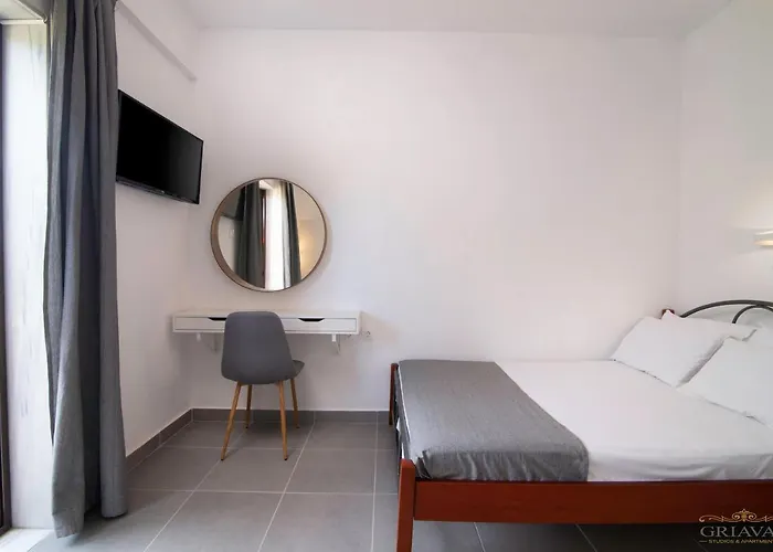 Apartman Griavas Studios & Apartments *
